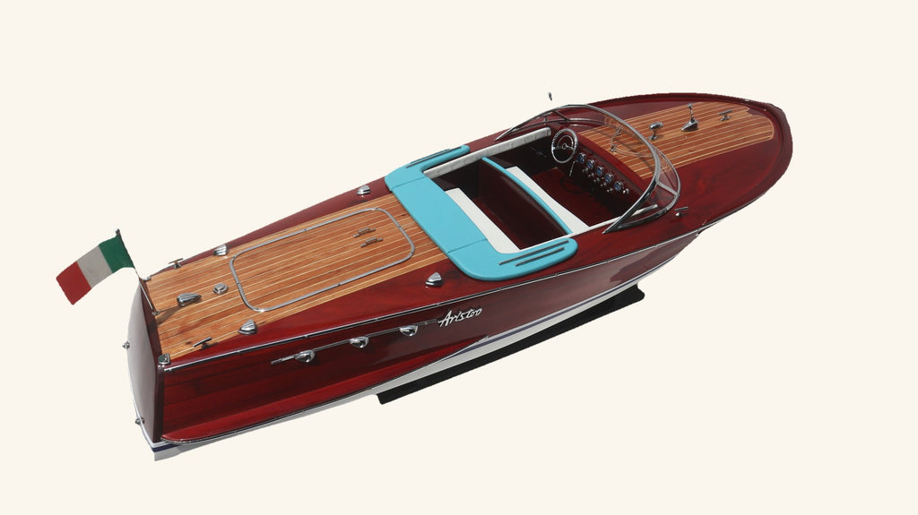 Maquette Riva Super Ariston — 67 cm