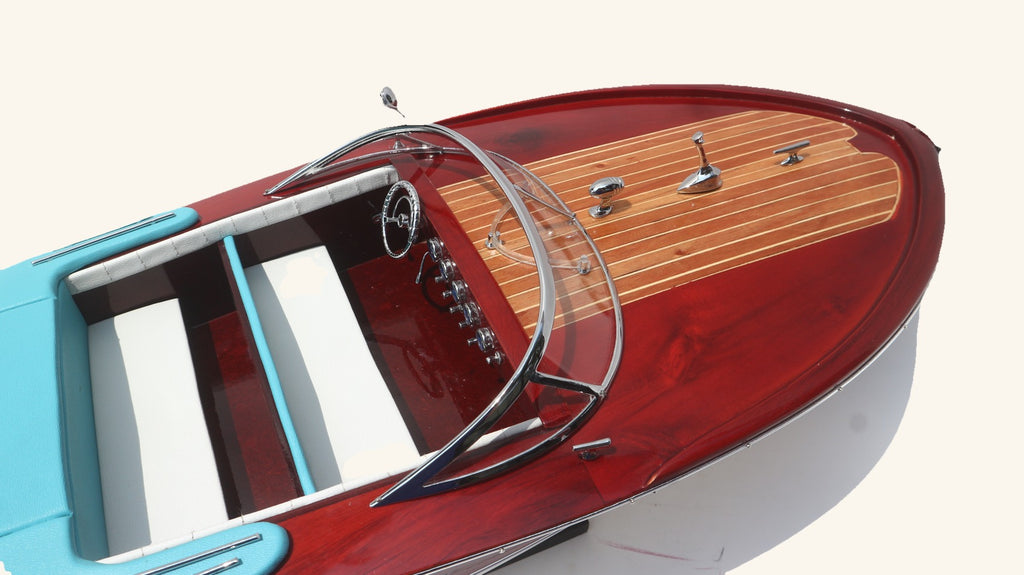 Maquette Riva Super Ariston — 67 cm