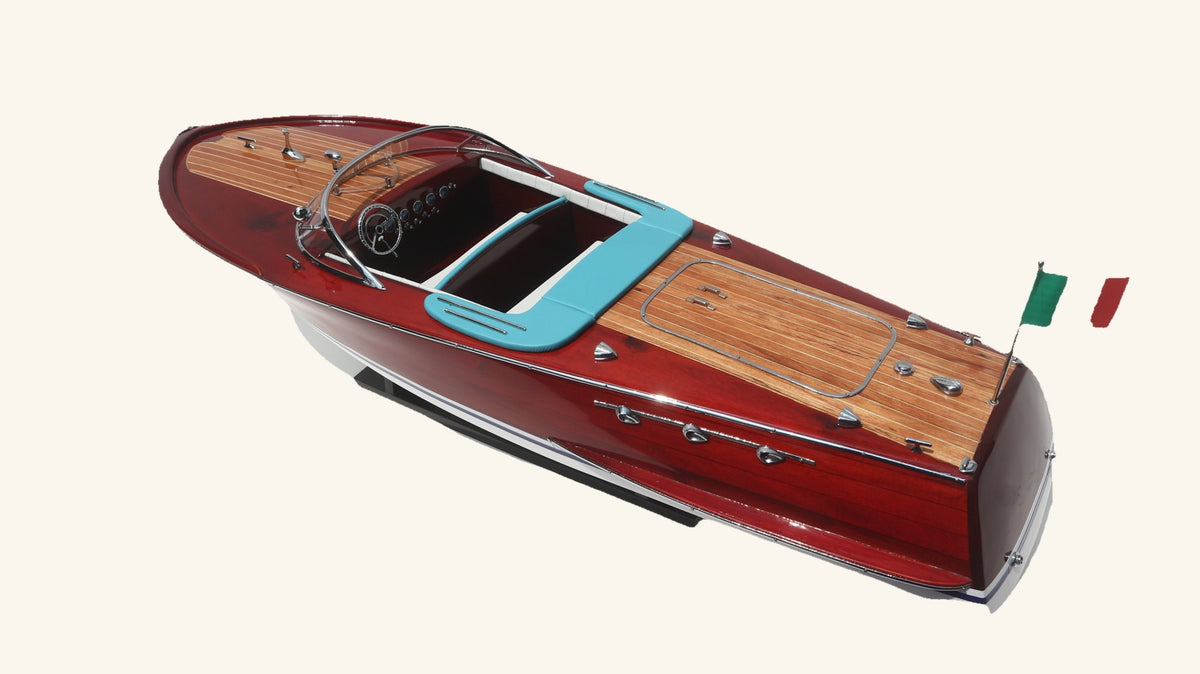 Maquette Riva Super Ariston — 67 cm