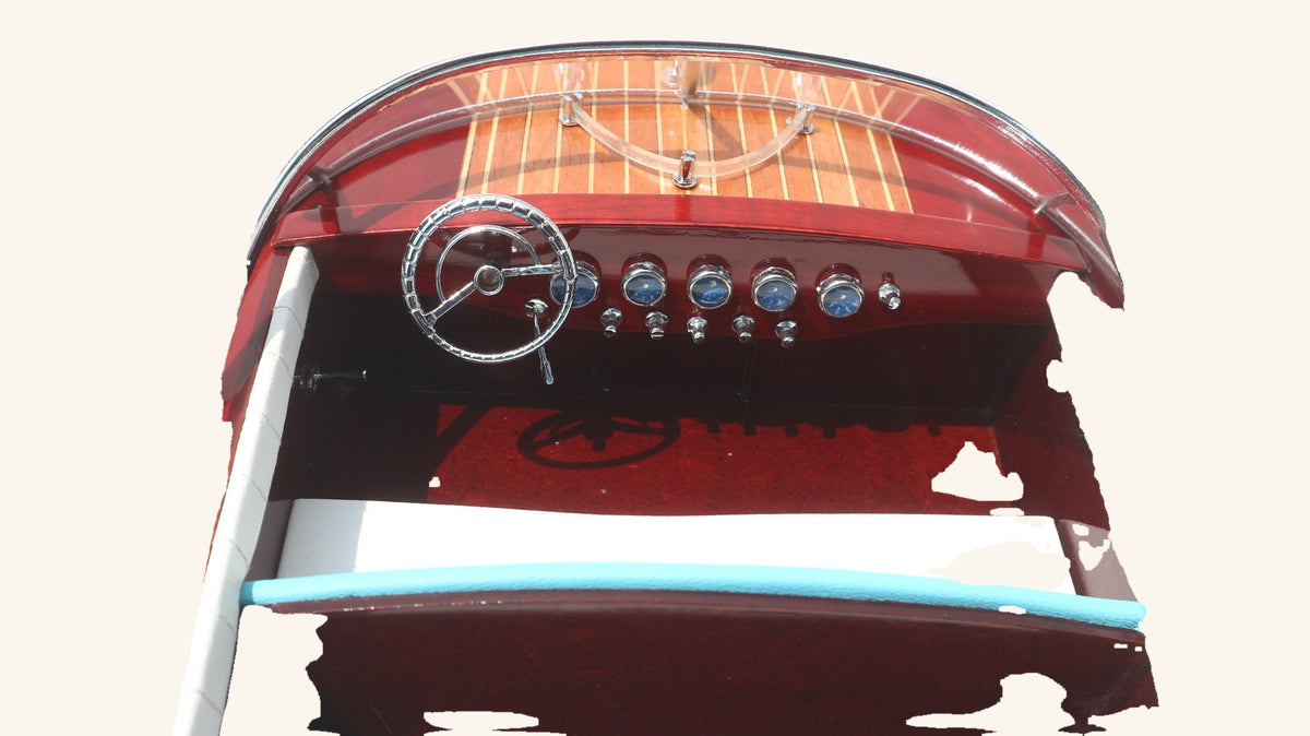 Maquette Riva Super Ariston — 67 cm
